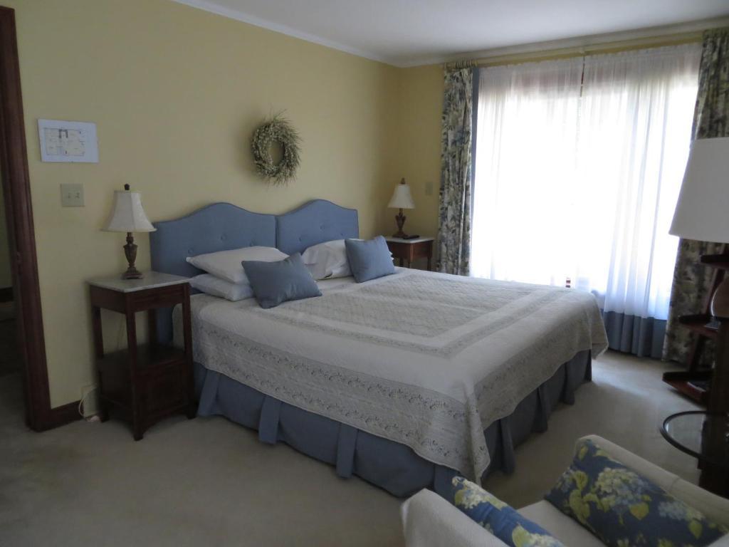 Cedar Gables Bed & Breakfast Niagara-on-the-Lake Szoba fotó